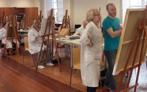 Exposición de pintura en el Centro de Mayores de Monforte
