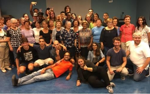 Taller intergeneracional de risoterapia. Espazo +60 de Ourense