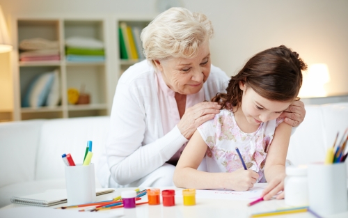 Taller intergeneracional de arte en inglés. Espazo +60 Pontedeume