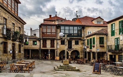 Rutas históricas y culturales por Pontevedra, Espazo +60 Pontevedra