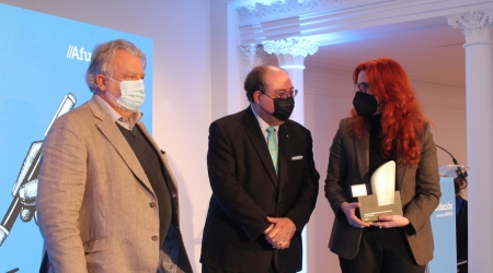 {evento-titulo_es}