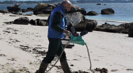 Limpieza de basura marina en el islote Guidoiro Areoso. PLANCTON 2022