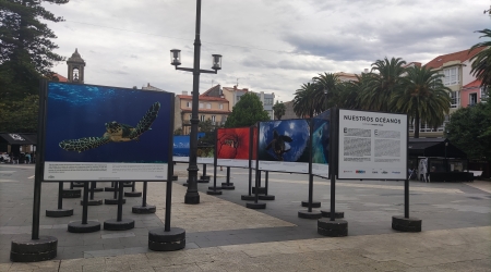 Exposición OS NOSOS OCÉANOS en Ferrol, Pza. de Amboage