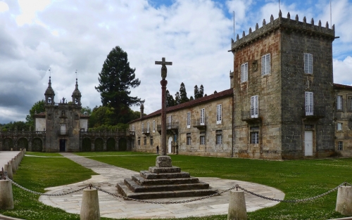+60 online: Os señores dos pazos: un percorrido por Galicia a través das familias, o seu modo de vida e os seus pazos, da historia á actualidade