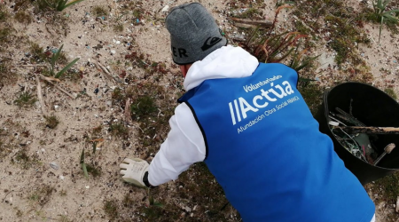 PLANCTON 2023. Limpeza na praia de Baldaio