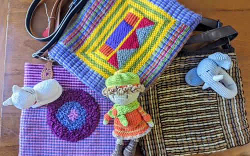 Tienda solidaria a favor de la Asociación Anedia y del comedor de San Francisco, Espazo +60 Pontevedra