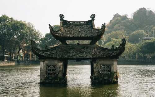 Viaxe a Vietnam e Camboxa, Espazos +60