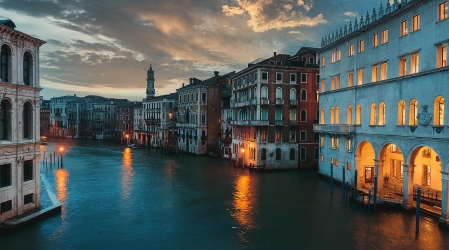 Viaxe ó Norte de Italia, Espazos +60