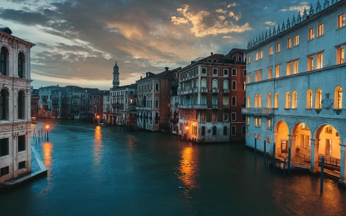 Viaxe ó Norte de Italia, Espazos +60