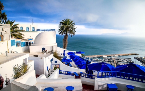 Viaxe a Tunes, Espazos +60