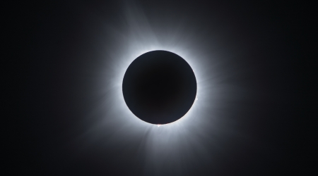 Exposición LUCES NA ESCURIDADE. DA ECLIPSE ÁS MARABILLAS DO UNIVERSO, en A Coruña