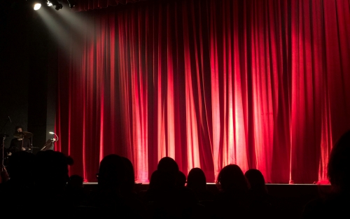 Tarde de teatro con la obra “A Mula de Don Pedro” - Espazo +60 Pontedeume