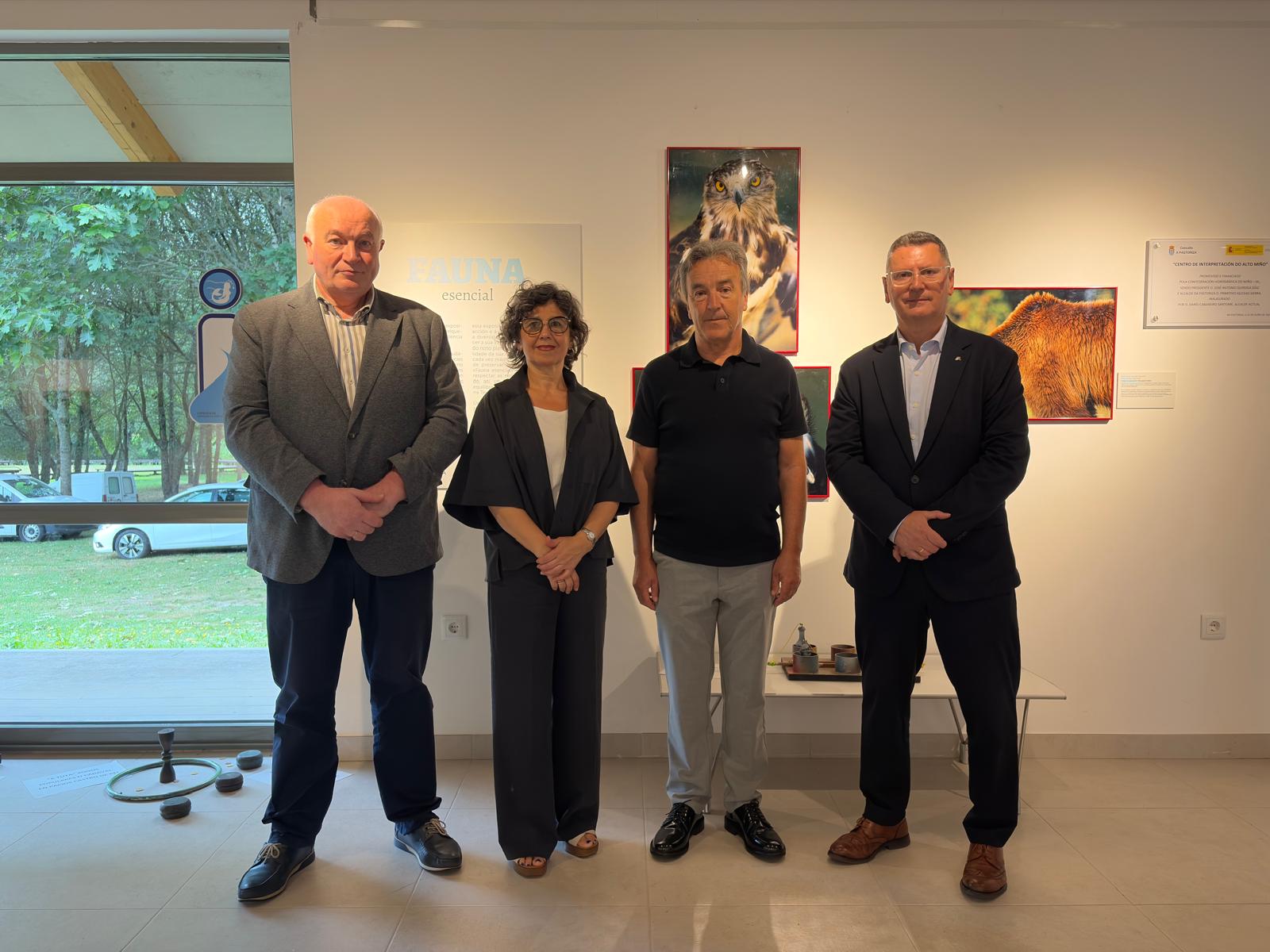 ABANCA, Afundación e o Concello da Pastoriza presentan a exposición fotográfica «Fauna esencial»