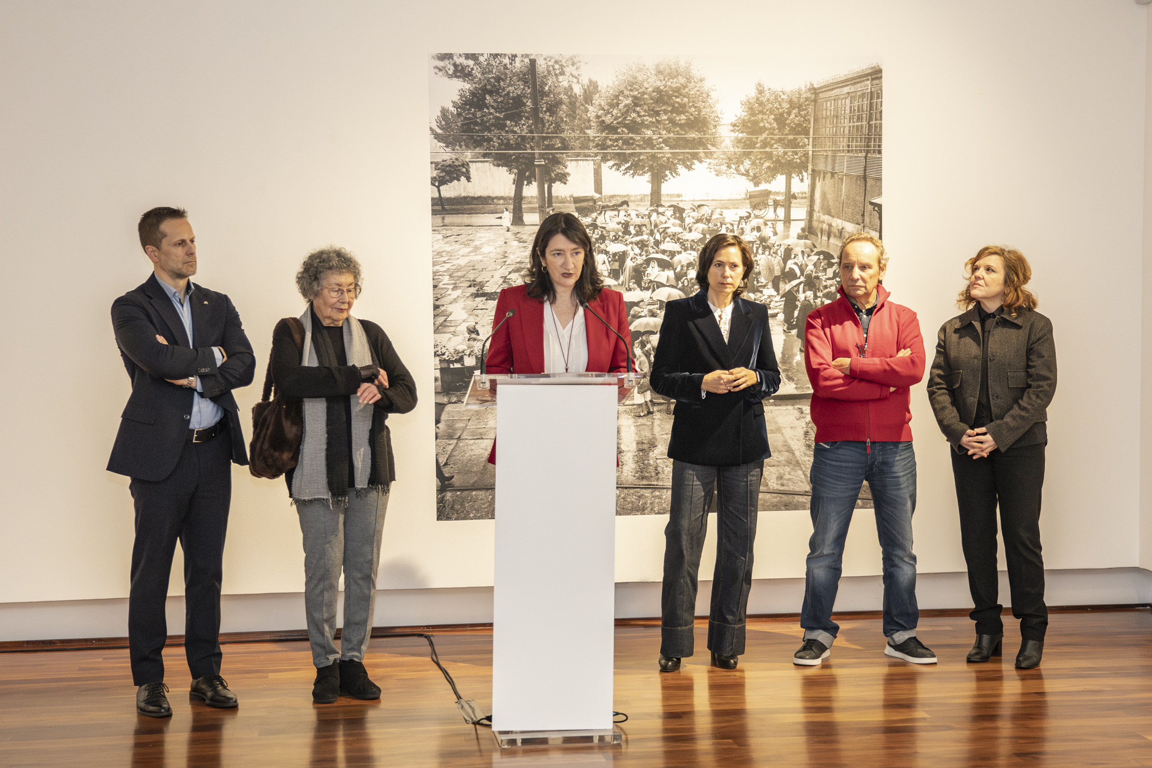 Afundación e a Xunta de Galicia achegan a Ferrol a realidade sociocultural da Galicia dos anos sesenta con fotografías de Nicolá