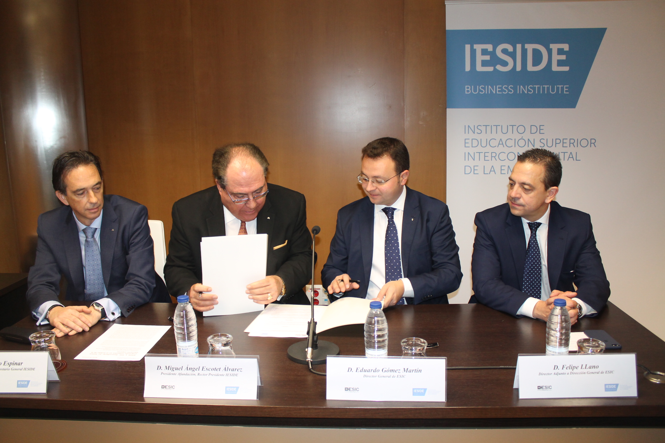 IESIDE inicia el curso de sus másteres profesionales en el Campus de A Coruña