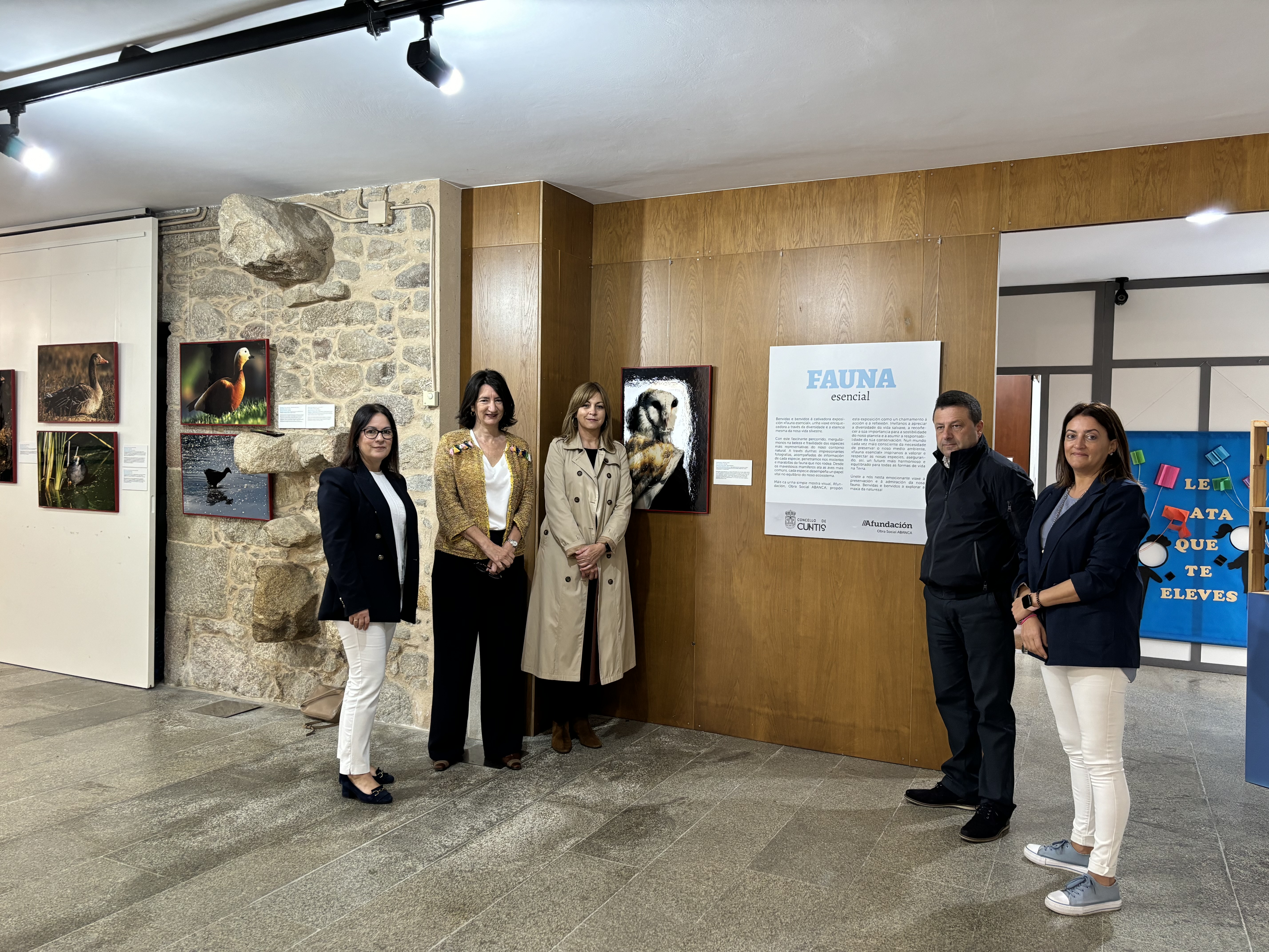 ABANCA y Afundación presentan en Cuntis la exposición fotográfica «Fauna esencial»