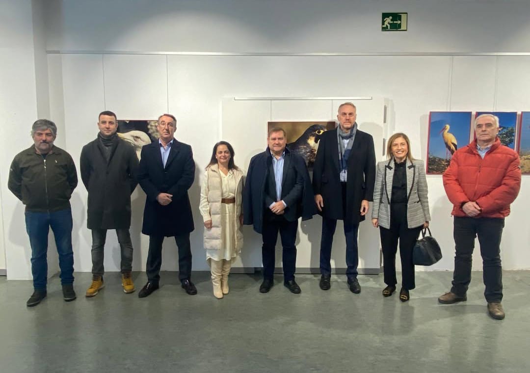 ABANCA y Afundación presentan en Fene la exposición fotográfica «Fauna esencial»