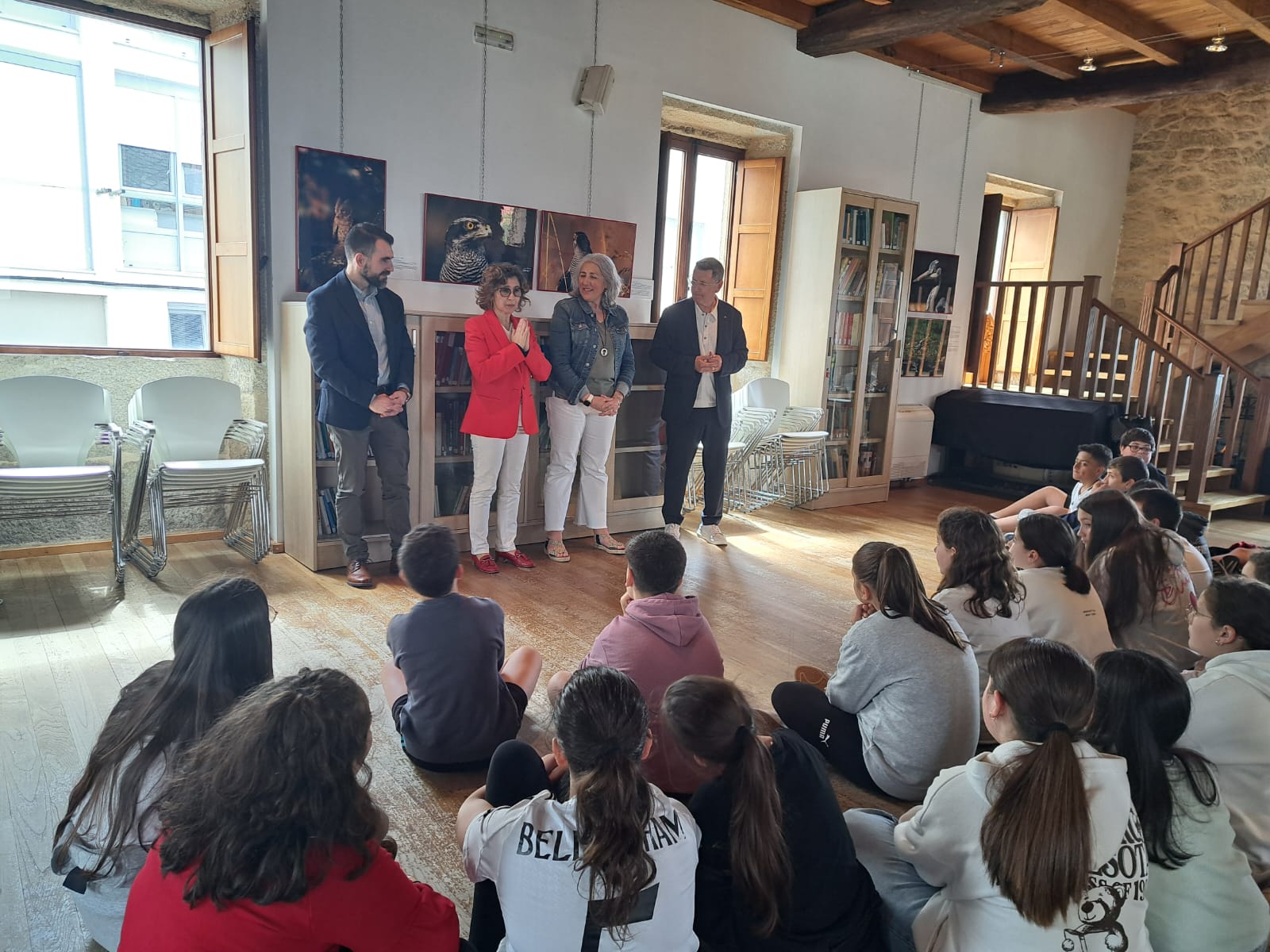 ABANCA e Afundación presentan en Guitirirz a exposición fotográfica «Fauna esencial»