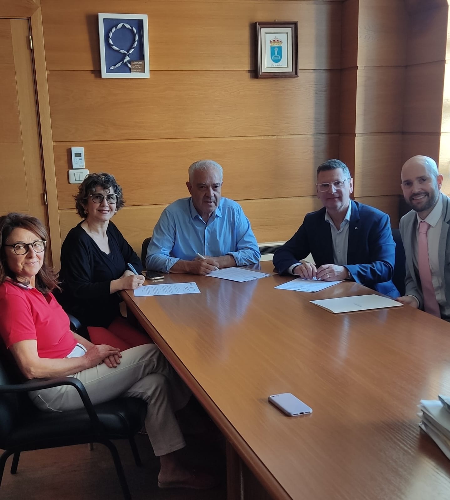 Afundación y ABANCA firman un convenio con el Concello de Quiroga mediante el que realizarán la exposición «Fauna esencial»