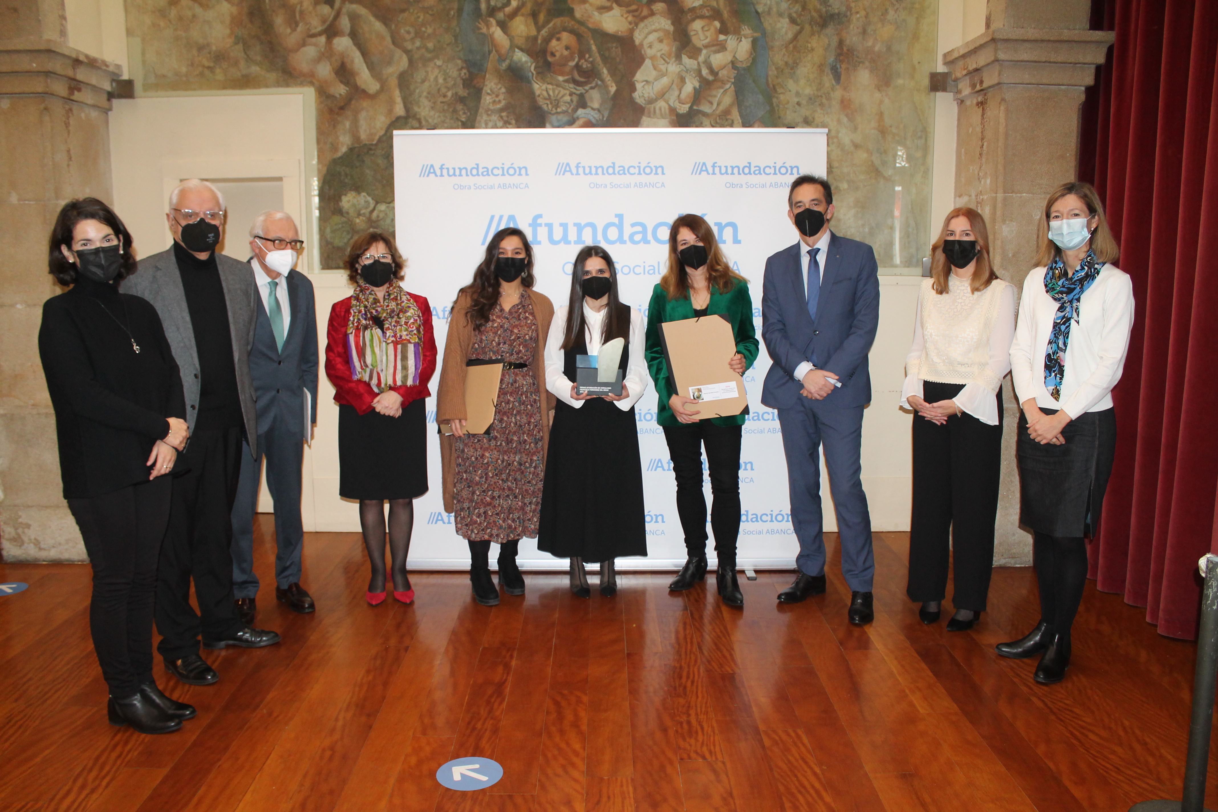 Míriam Ferradáns recibe o XVIII Premio Afundación de Xornalismo Fernández del Riego