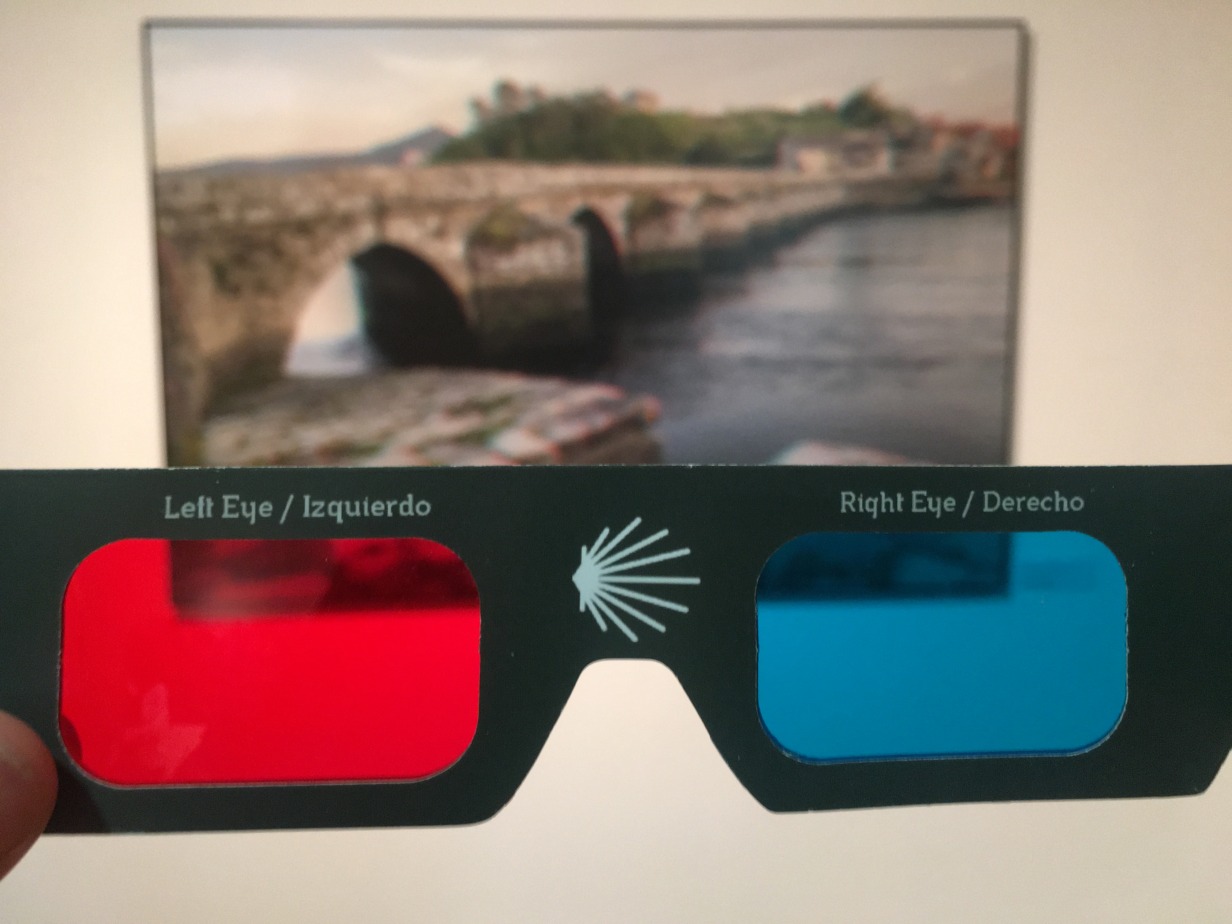 Afundación y Turismo de Galicia presentan la exposición «De mar a mar. O camiño de Santiago en 3D»