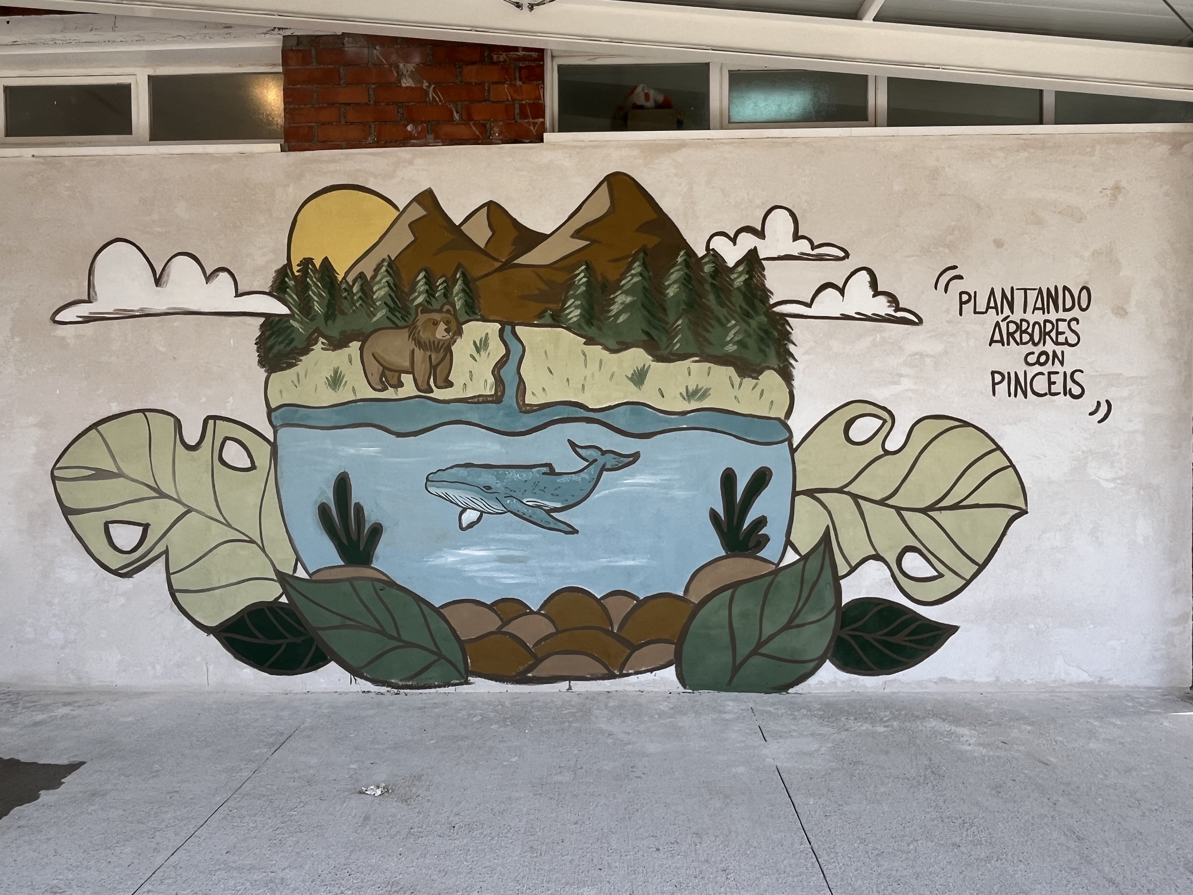 Escolares de Baiona participan en «Plantando árbores con pinceis»