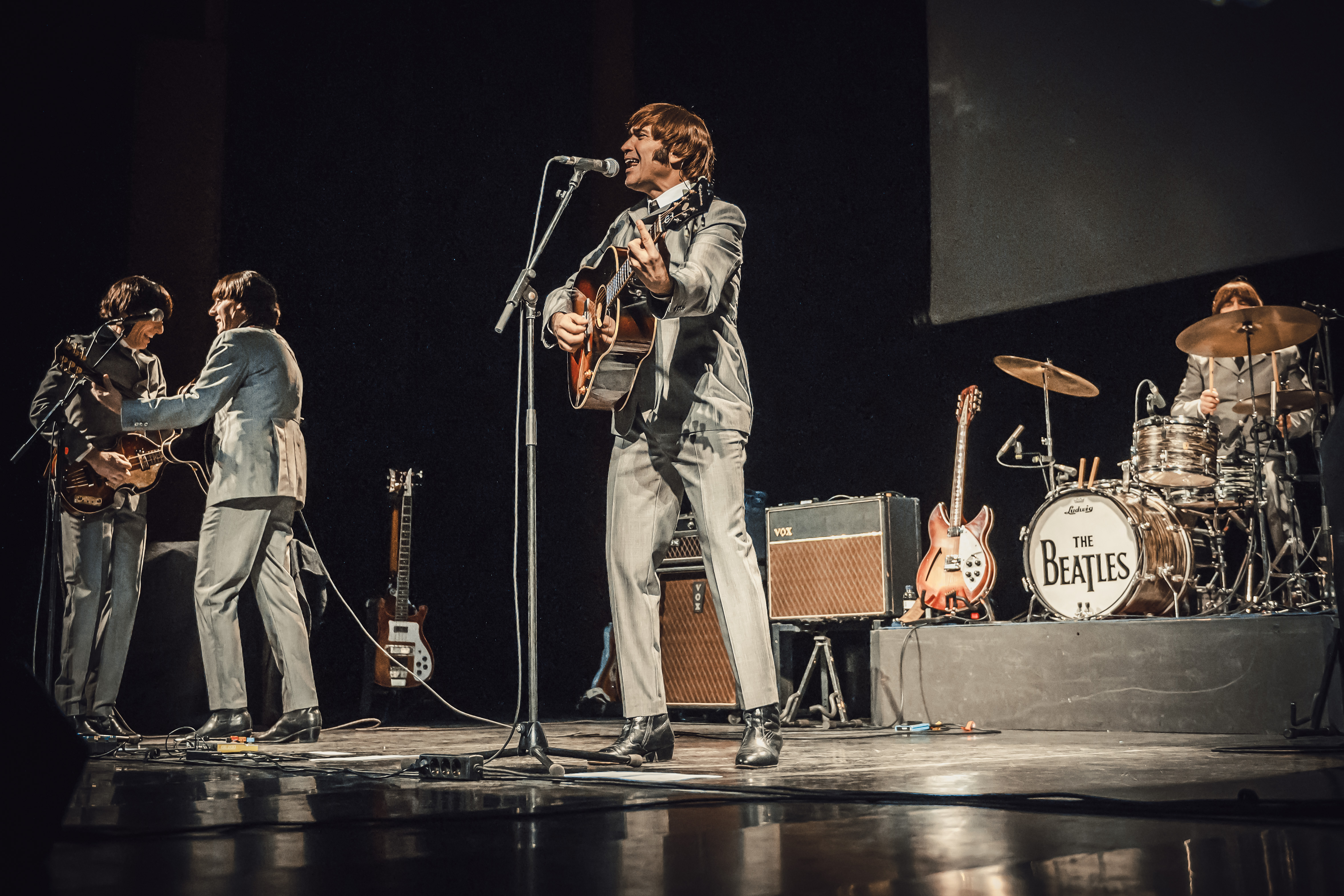 El Teatro Afundación presenta el 4 de octubre a Abbey Road, la banda tributo a The Beatles El Teatro Afundación presenta el 4 de octubre a Abbey Road, la banda tributo a The Beatles